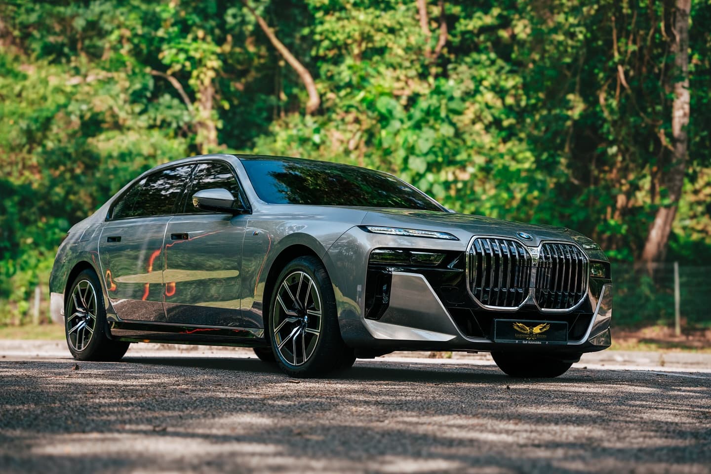 2023 BMW i7 available for supercar hire in Kuala Lumpur — 536 bhp